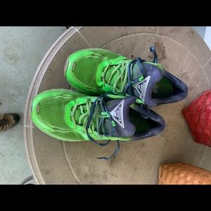 Brooks gts 14 size 11 men’s shoes.